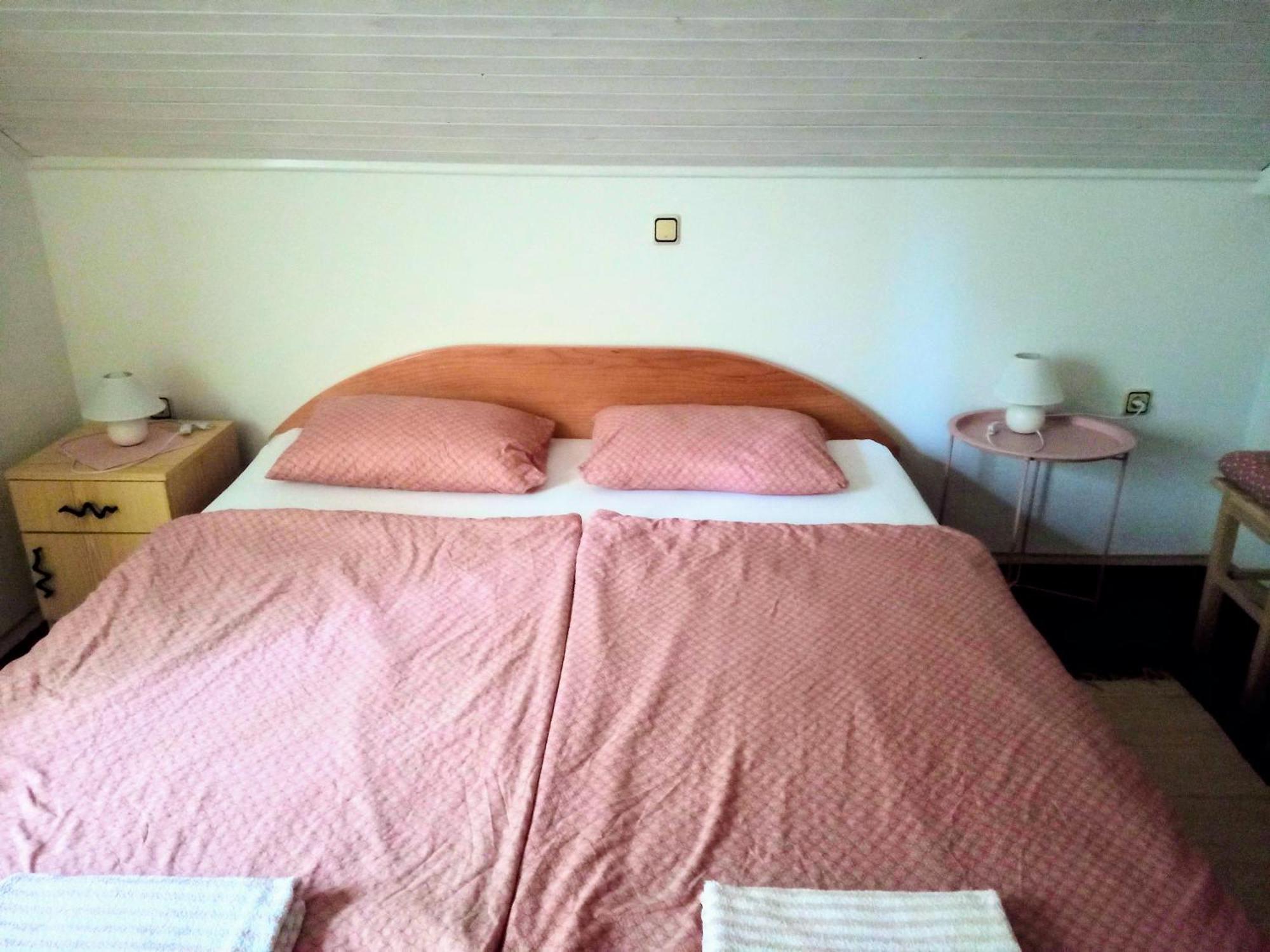 Celinka Homestay *